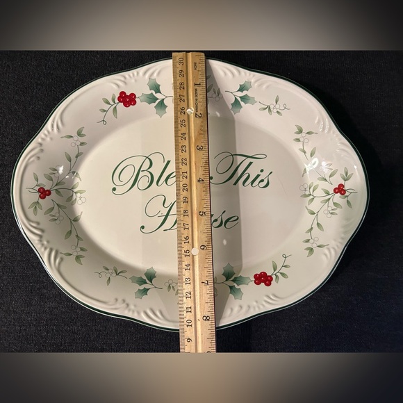 Pfaltzgraff WINTERBERRY Bless This House 8 1/2" x 11" Platter Christmas - Picture 5 of 5